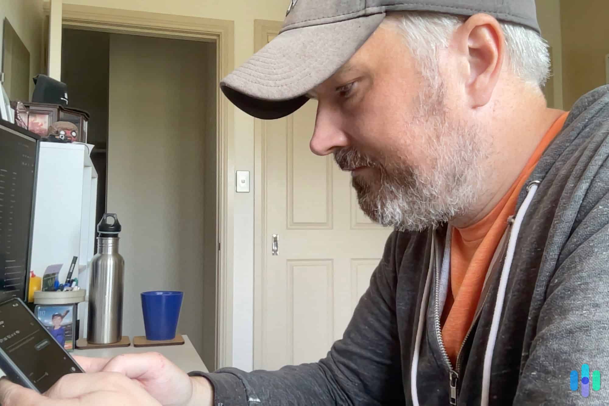 Our tester checking out the features inside the Dashlane Android app. Our tester checking out the features inside the Dashlane Android app.