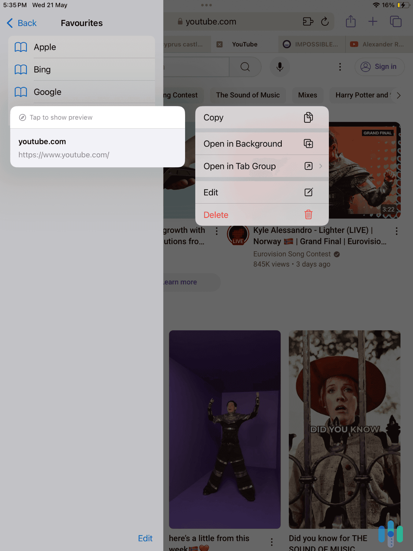 Deleting a Safari bookmark in the Safari iPad app Deleting a Safari bookmark in the Safari iPad app
